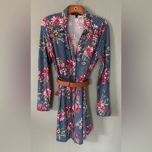 DEREK HEART Stretchy Button Up Mini Shirt Dress 
Long Sleeve Belted Floral L